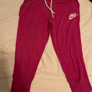Nike pink capris